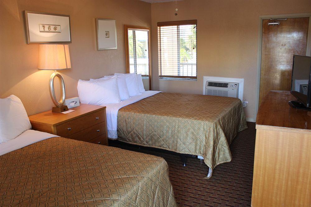 Treasure Island Ocean Club Motel Buitenkant foto